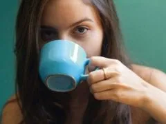 Rebeca Nunes - Deliciosa peituda na Revista Trip