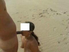 Casal fodendo em praia de Arraial