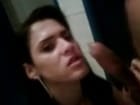 Video amador com travesti fazendo sexo oral no carinha