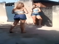 Briga Boa de Mulher é Assim – Vídeo Sensacional Dessas Gostosas Se Atracando Bonito de Ver