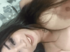 Novinha Caseira Mostrando a Buceta Sensacional Para o Namorado Pela Webcam