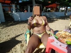 Esposa Carioca Gostosa e Muito Safada Adora Provocar e Tirar Fotos Ousadas Pelo Rio de Janeiro