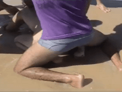 Caiu na Net Video Amador de Putaria Brasileira Com Essas Gostosas em Orgia Amadora na Praia no RJ
