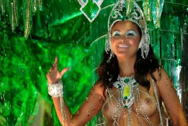 Fotos Amadoras Das Mais Gostosas Brasileiras Nuas No Carnaval Brasileiro De 2015 Videos Porno