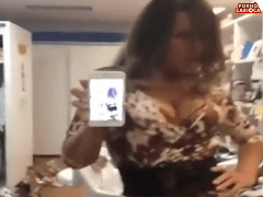 Escândalo – Video Amador da Xuxa Extremamente Ousada e Provocando Bem Gostoso