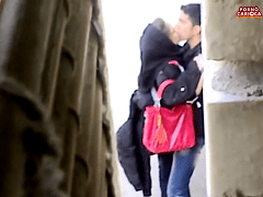 Flagra Real de Casal Muçulmano Metendo na Rua Em Plena Luz do Dia e Tarado Filma Tudo