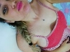 Vivi Gaúcha de Pelotas – RS Mandou Nudes Pra um Ficante Exibindo Seus Peitões Naturais e Sua Xereca Depilada Mas Vazou na Net