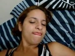 Cristina Amadora Deliciosa de Fortaleza – CE Gravou um Vídeo Com o Seu Parceiro Sendo Enrabada e Ganhando Leite na Boca