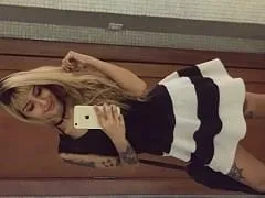 Nay Geystenberger Jovem Paulista de 20 Anos Que Trabalha Como CamGirl Gravou um Vídeo Excitante Mostrando Seu Corpinho de Uma Forma Sensual