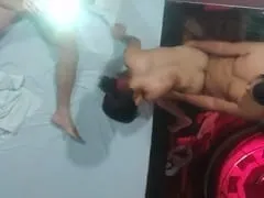 Esposa Gemeu Alto de Tesão e Pediu Pro Amante Meter Com Força Enquanto Corno Filmava a Transa Pelo Espelho – Caiu na Net