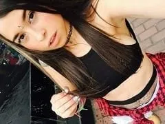 Natália Andréa Tamayo a ‘Kloe La Maravilla’ CamGirl Muito Gostosa de 18 Anos Ficou se Exibindo Toda Peladona em Vídeo e Tirou Fotos Ousadas