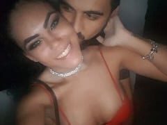 Casal Rangel e Kinho de Florianópolis – SC Que se Conheceram no Mundo do Swing e Agora Fazem Exibicionismo na Internet Tiraram Fotos Ousadas e a Gostosa Sensualizou em Vídeo