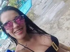 Kally Dusbeck Morena Gostosíssima de Porto Alegre – RS Que Trabalha Como Acompanhante de Luxo Gravou Mais um Vídeo se Masturbando e Enfiando o Dedo no cu