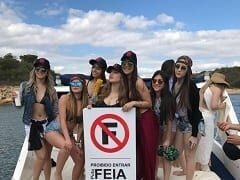 Jurerê Internacional Bairro do Litoral de Floripa Tem Festa o Ano Inteiro, e Sempre Conta Com a Presença de Gostosas Fazendo Altas Putarias Nos Iates de Empresários – Caiu na Net