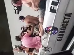 Carnaval 2018: O Carro da GloboCeta Fez Sucesso Pelas Ruas da Zona Sul do RJ Onde os Caras Fizeram Uma Sátira e Colocaram Várias Gostosas em Cima – Amadores