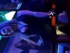 Chupando buceta ate gozar na boca Sexo boquete banho