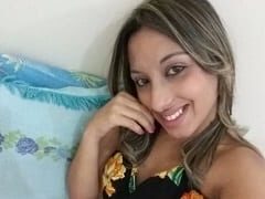 Nat Amadora Gostosinha Que Trabalha Como CamGirl Fez um Sexo Caseiro Com Seu Namorado e Gravou Uma Palhinha Pros Seus Fãs