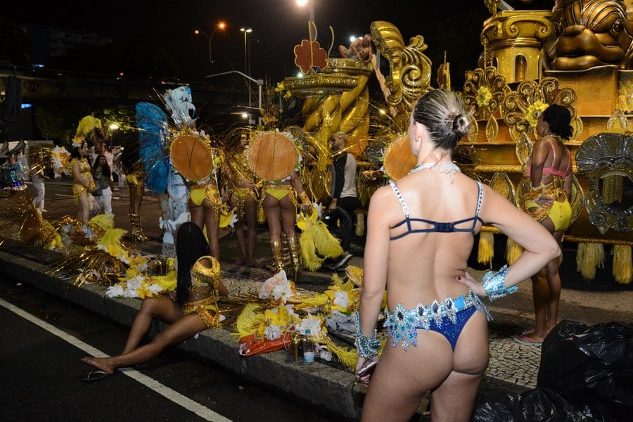 Carnaval 2019 O Que Não Faltou Foram Peitos E Aqui Está A