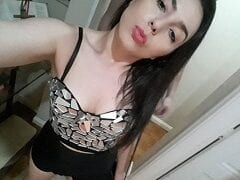 Milena Boliviana Que é Uma Safadinha Trabalhando no Brasil Gravou um Vídeo se Masturbando Com Frasco de Pimenta e Ficou Encharcada