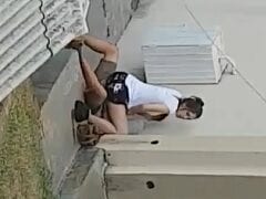 Casal Jovem Foi Flagrado Fazendo Sexo Gostosinho no Beco e Nem Imaginavam Que Alguém Filmaria – Amadores