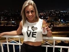 Melissa Pitanga Deu Seu Bucetão Maravilhoso em Breve Vídeo e Apareceu Mostrando Sua Rabeta Deliciosa Toda Nua