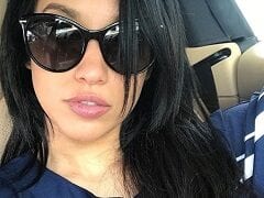 Abella Anderson Essa Ninfeta Pornstar Ficou Fodendo Com Negão Enquanto Chupava um Consolo em Vídeo Caseiro
