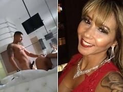 Suzy Anderson Foi Com Novinho Pro Motel e Foi Enrabada de Quatro Enquanto Filmava Pelo Espelho