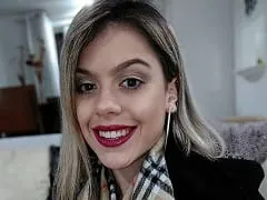 Paula Rodrigues Loirinha Perfeita do Pornô Fazendo Uma Foda Com o Loupa e Ganhando Leite no Umbigo