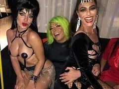 Anitta Fez Festa de Halloween Com Vários Famosos e a Putaria Rolou Solta Com Ela de Seios à Mostra