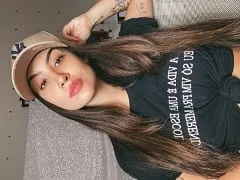 Boca Rosa a ex sister do BBB20 de shortinho cravado na buceta malhando a bunda em casa presa na quarentena – caiu na net