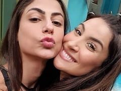 BBB20: Boca Rosa e Mari Baianinha as mais gostosas do BBB em cena picante se beijando e lambendo a barra de ferro