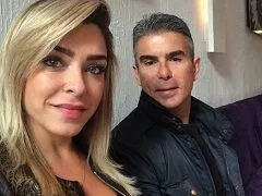 Fabíola Oliveira mulher do bicheiro Rogério Andrade caiu na net transando com os seguranças