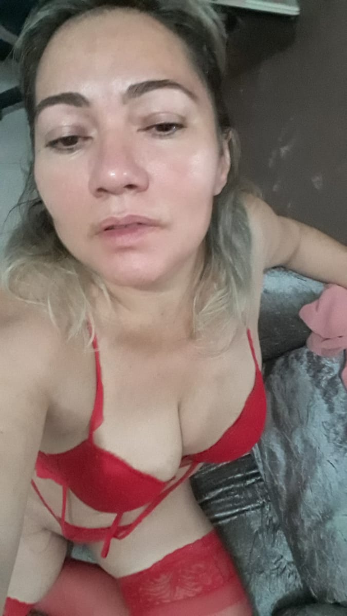 Ana Cristina loira de Manaus caiu na net em fotos pelada foto