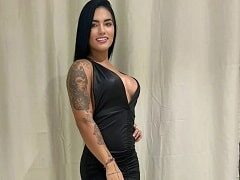 Janairla Barreto nua exibindo seus peitos deliciosos em vídeo amador