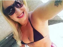 Fotos de loira casada quarentona bem safada