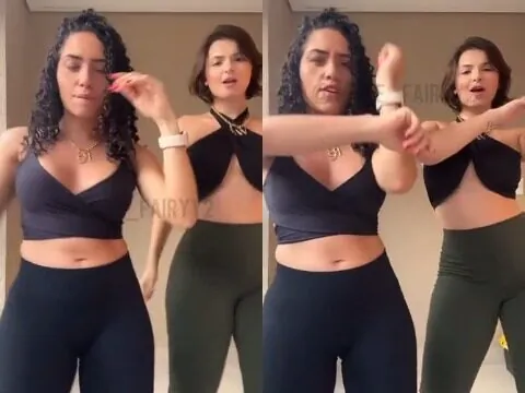 Ninfetinha de Minas gerais gravando tik tok só de calça legging com a amiga
