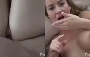 Loira cavala cavalgando forte no pau grosso até gozar alto