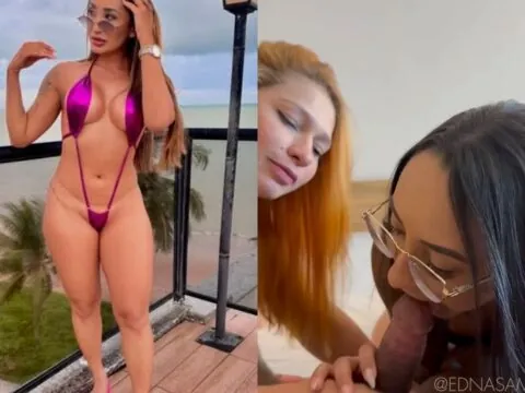 Ruiva linda chupando a vara do macho com a amiga
