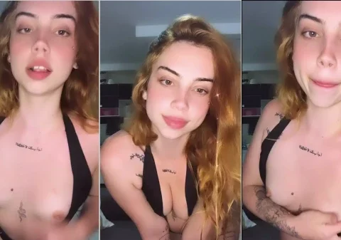 Putinha tesuda mostrando as tetas deliciosa na frente da câmera