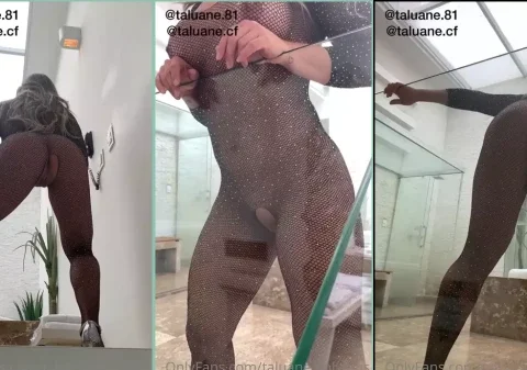 Safada se exibindo com uma roupinha transparente que mostra os peitos e a buceta