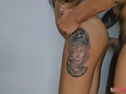 Novinha do Ceará sendo comida no cu e levando carga de porra fresca