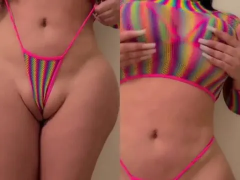 Esposa rabuda arregaçando o cu no sofá até gozar gostoso
