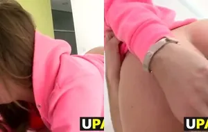 Gata gulosa dando um boquete molhado e gemendo enquanto engole o pau todo