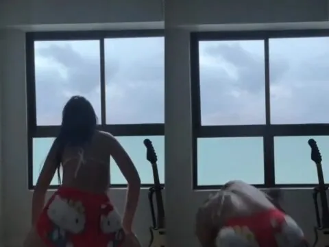Morena rabuda empinando o short e rebolando forte até enfiar no rabo