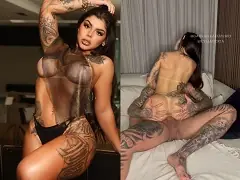 Sexo na sala com a tiktoker Mariane Brenner, sentando gostoso em jogador famoso em seu ape no bairro Jardins em SP